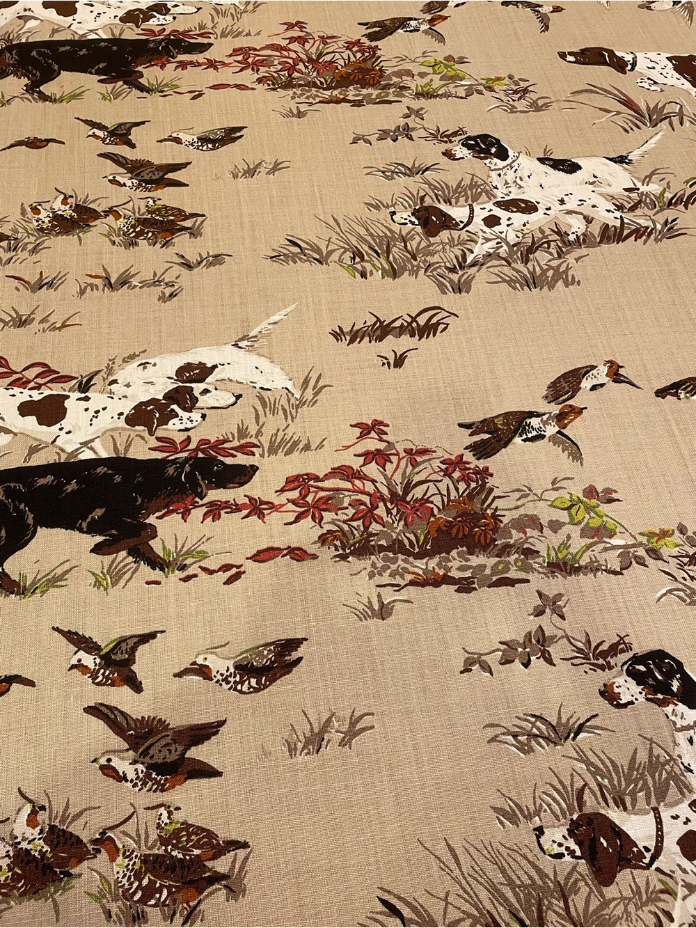 Schumacher Pointers Tan Fabric - Classic Hunting Dog Print - Picture 3 of 3